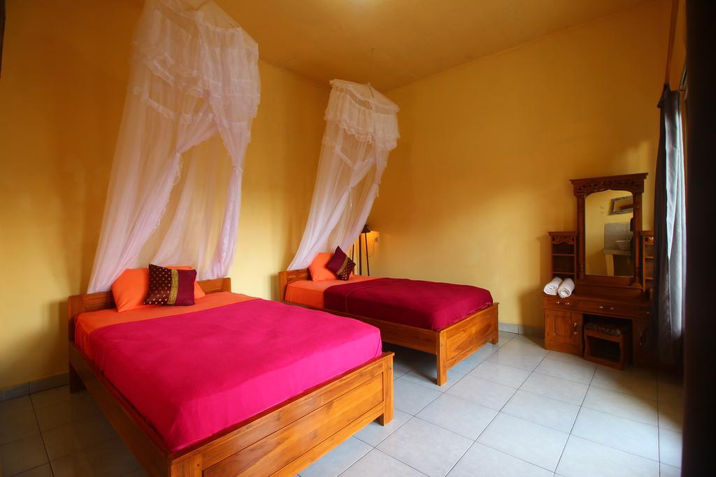 Edy Homestay มุนดุก ภายนอก รูปภาพ